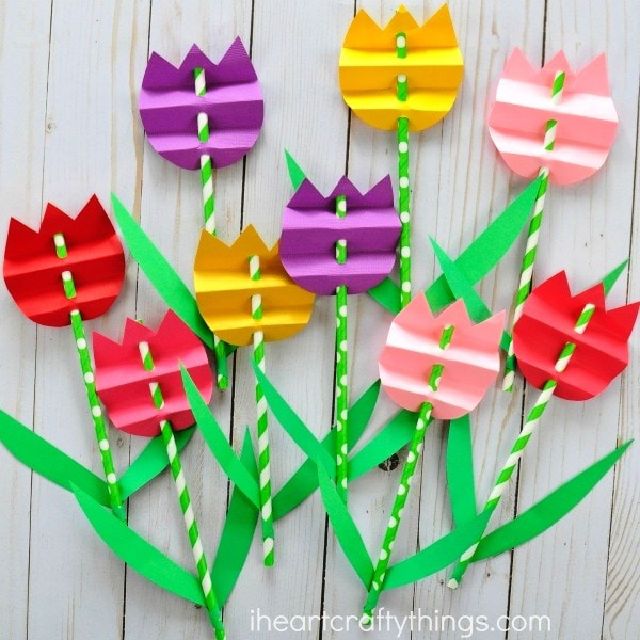 How to Make a Paper Straw Tulip