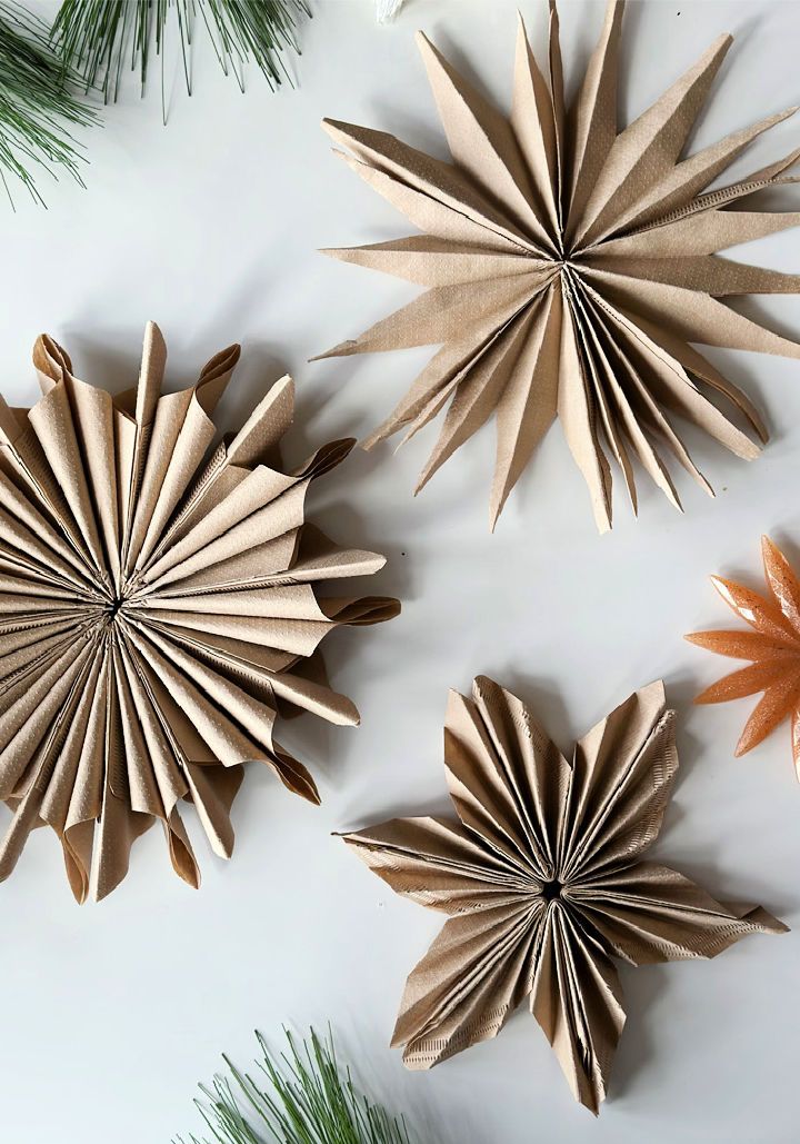 Make Coffee Filter Holiday Stars for Mantle