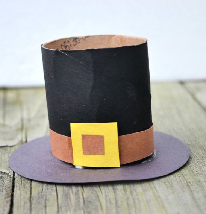 Make Your Own Cardboard Tube Pilgrim Hat