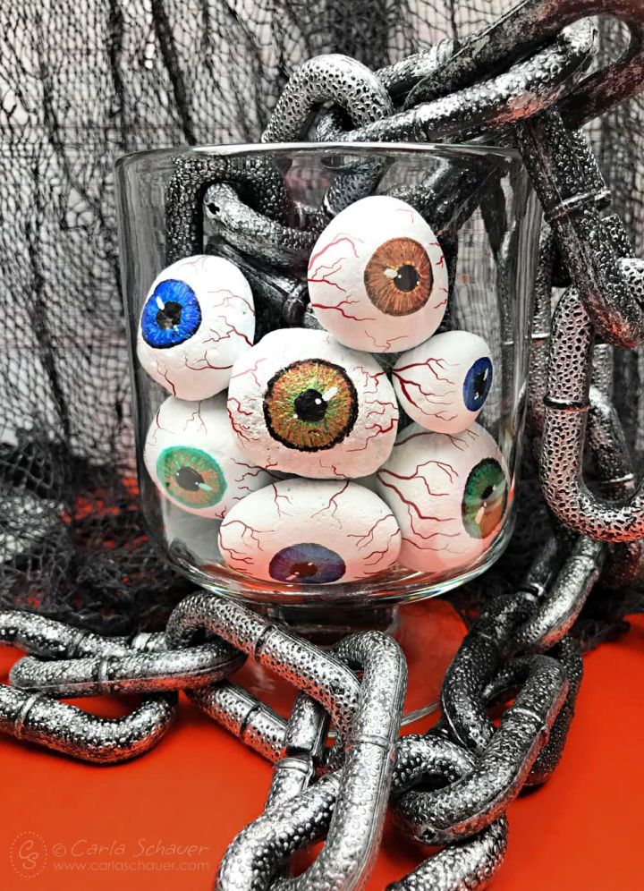 Make Your Own Halloween Painted Rock Eyeball