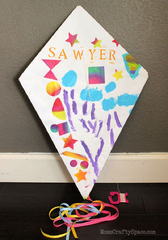 Make Your Own Paper Kite