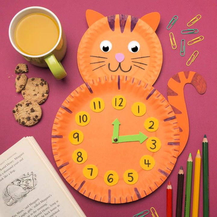 Making Paper Plate Cat Clock at Home