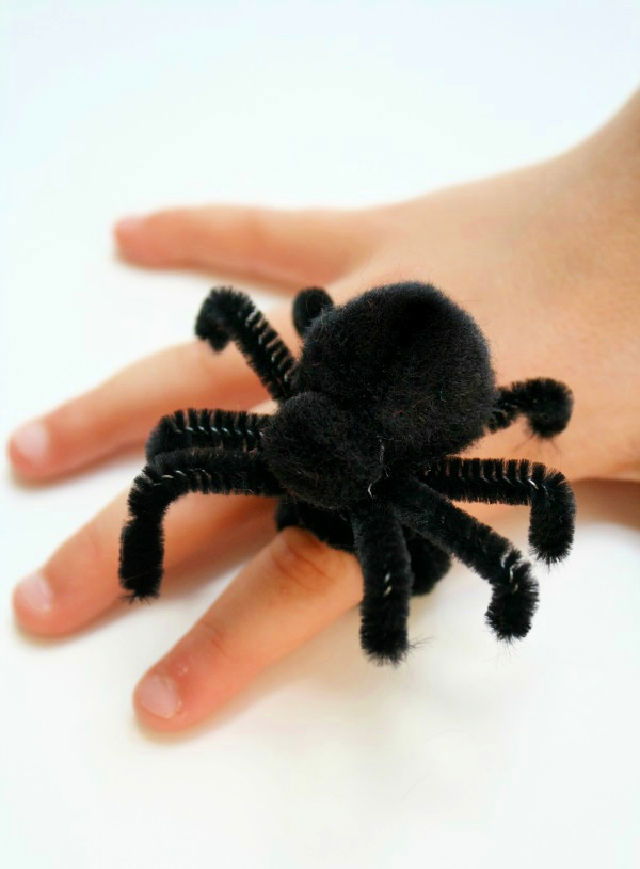 Spider Ring Craft for Halloween