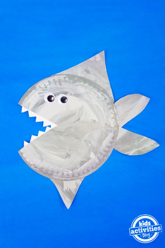 DIY Paper Plate Shark