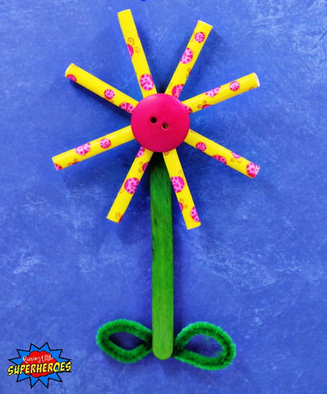 Making a Paper Straw Flower