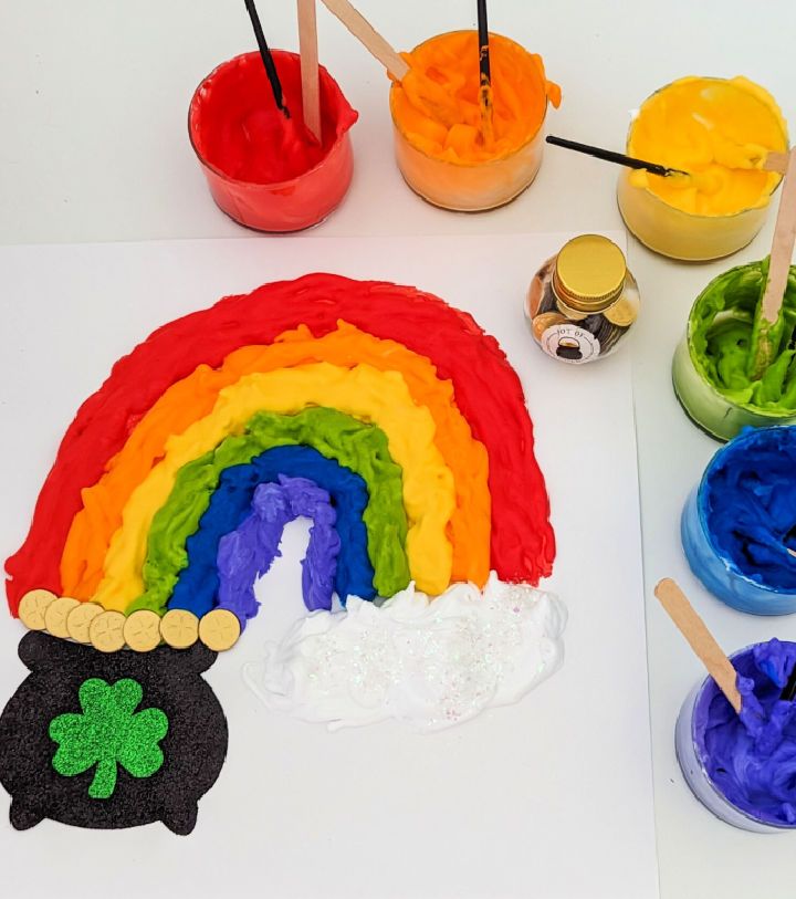 DIY Puffy Paint Rainbow and Pot of Gold 
