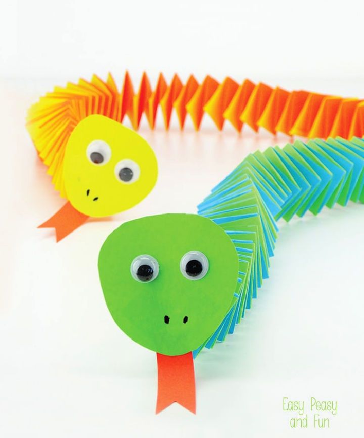 Quick and Simple DIY Accordion Paper Silly Snake