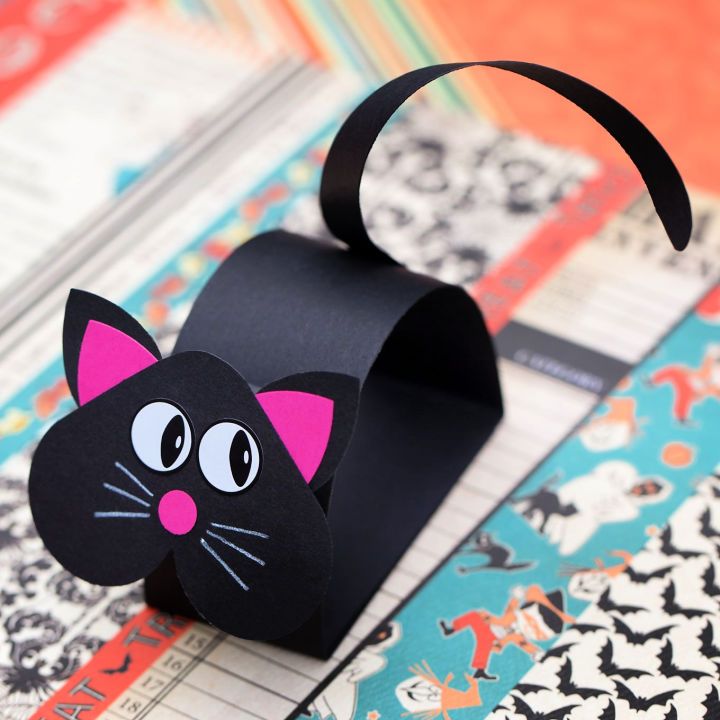 Fun Black Cat Craft for Halloween