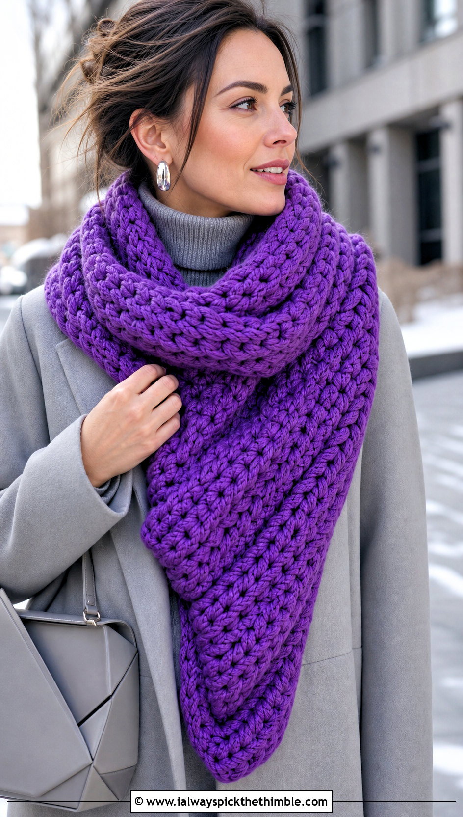 Blanket Chunky Crochet Scarf With Monochrome Outfit - 25 chunky crochet scarf outfit ideas