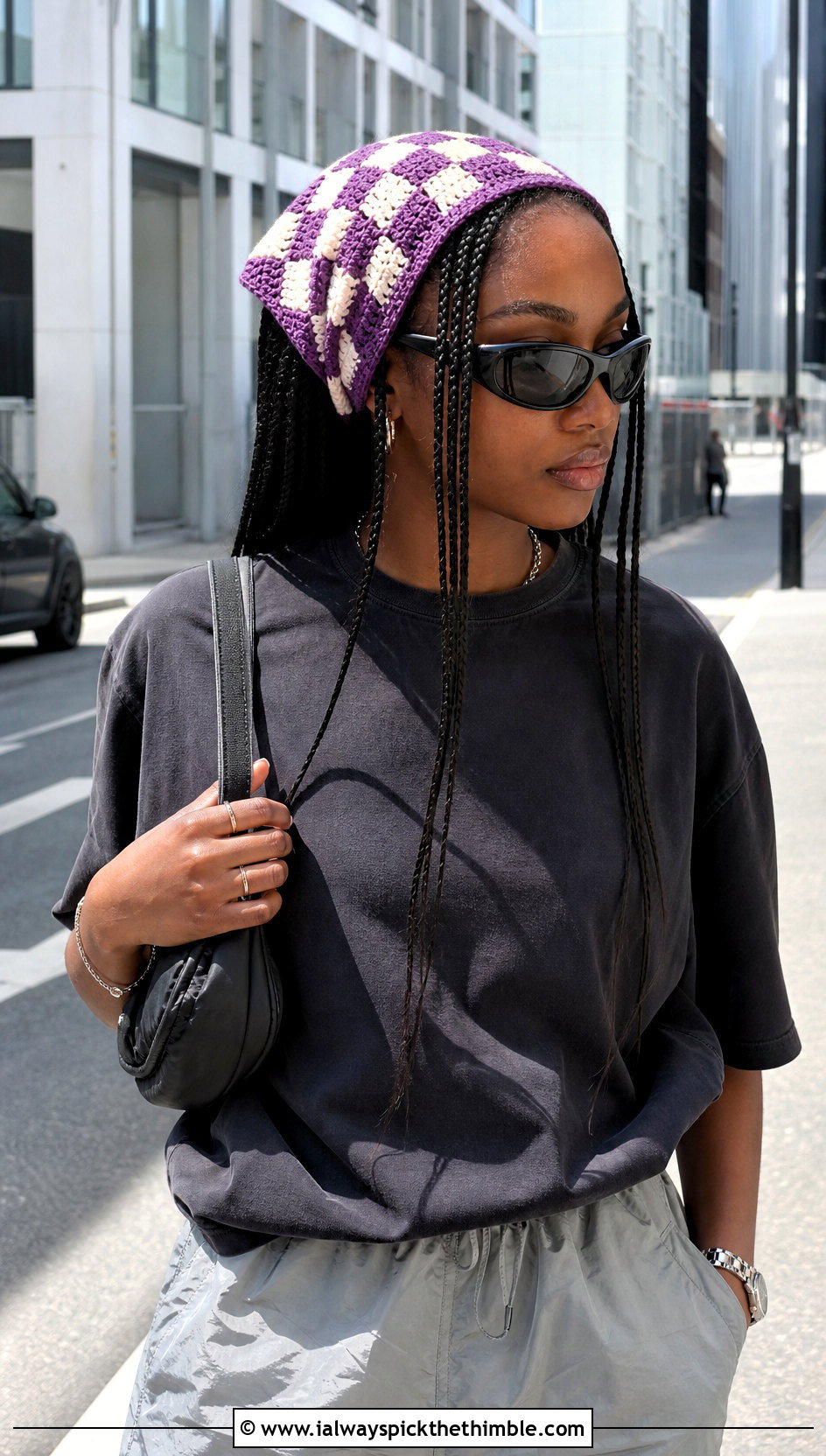 Checkerboard Crochet Hair Scarf With Streetwear Outfit - 25 crochet hair scarf outfit ideas