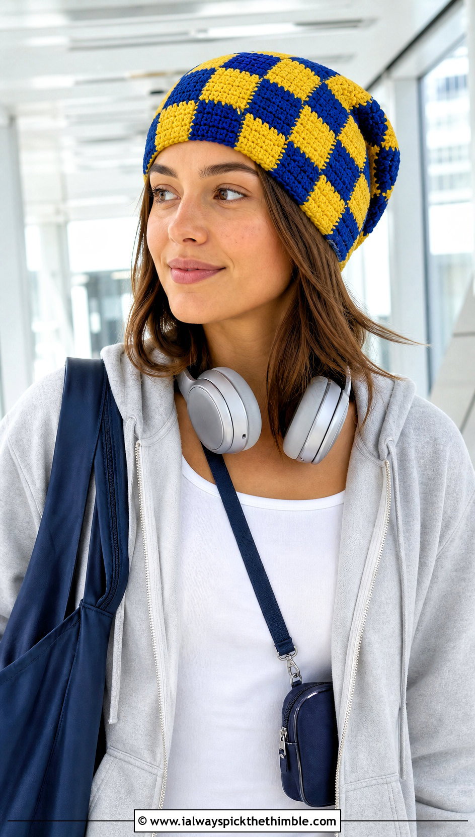 Checkerboard Crochet Slouch Beanie With Airport Outfit - 25 crochet slouch beanie outfit ideas