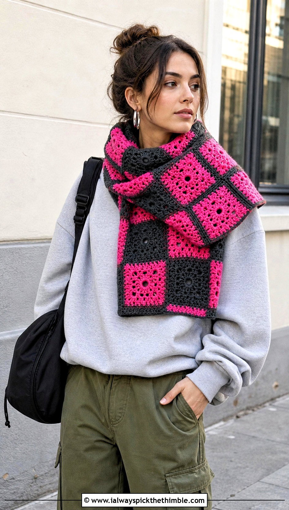 Checkerboard Square Scarf With Sweatshirt And Cargo Pants - 20 crochet scarf squares outfit ideas