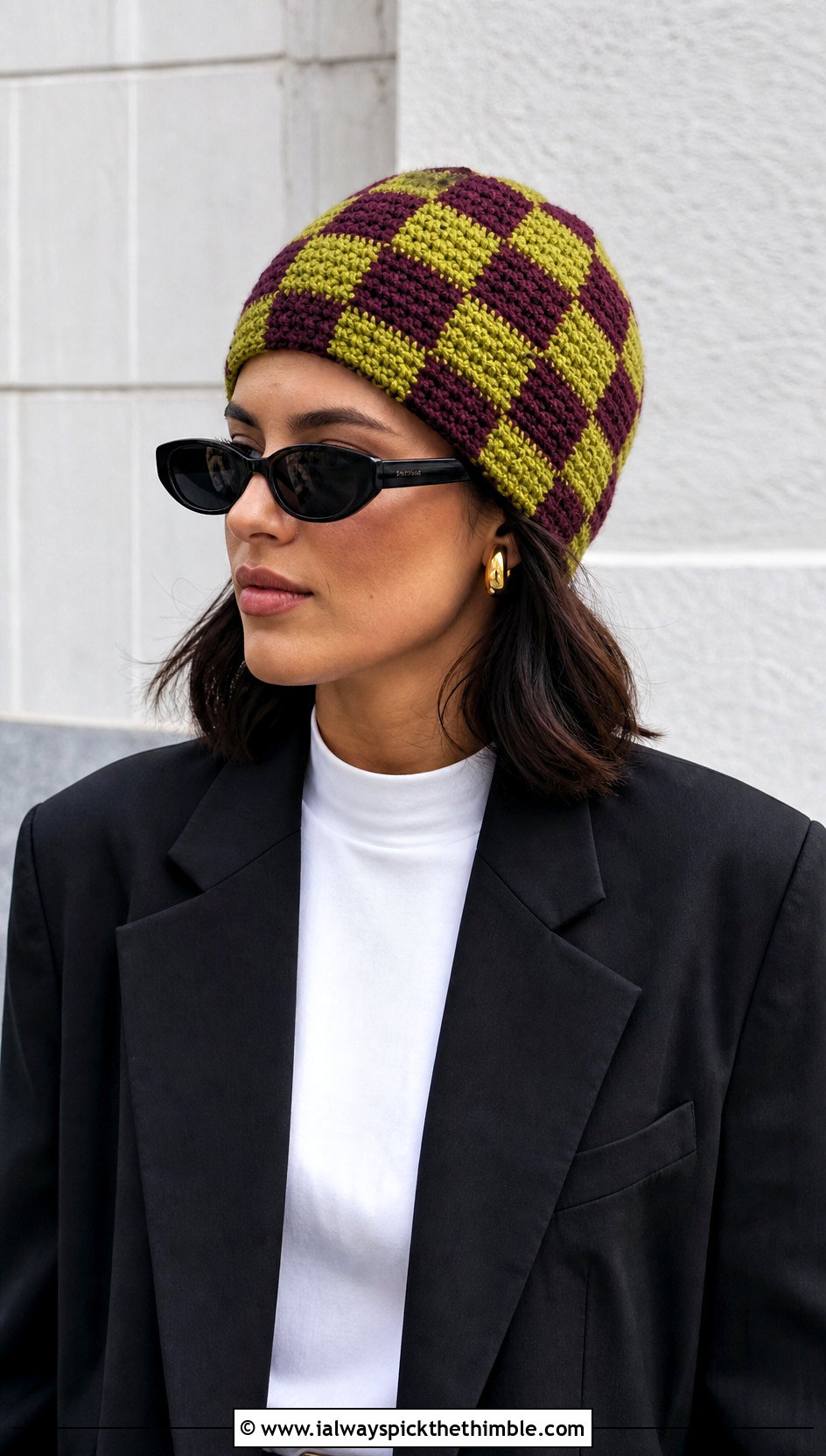 Checkerboard Two Tone Crochet Beanie With Oversized Blazer - 15 two tone crochet beanie outfit ideas