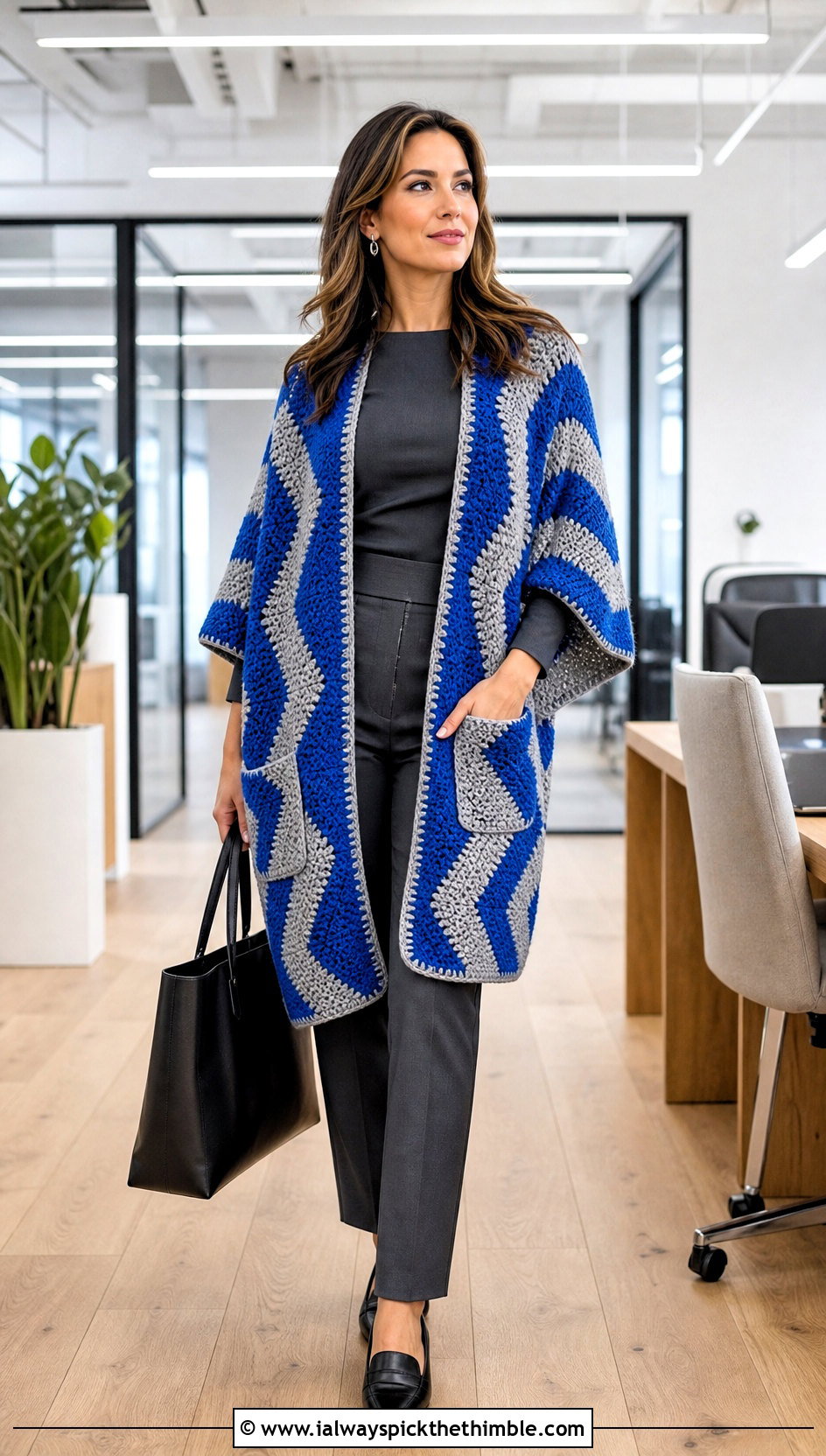 Chevron Crochet Pocket Wrap With Monochrome Suit - 20 Crochet Pocket Wrap outfit ideas