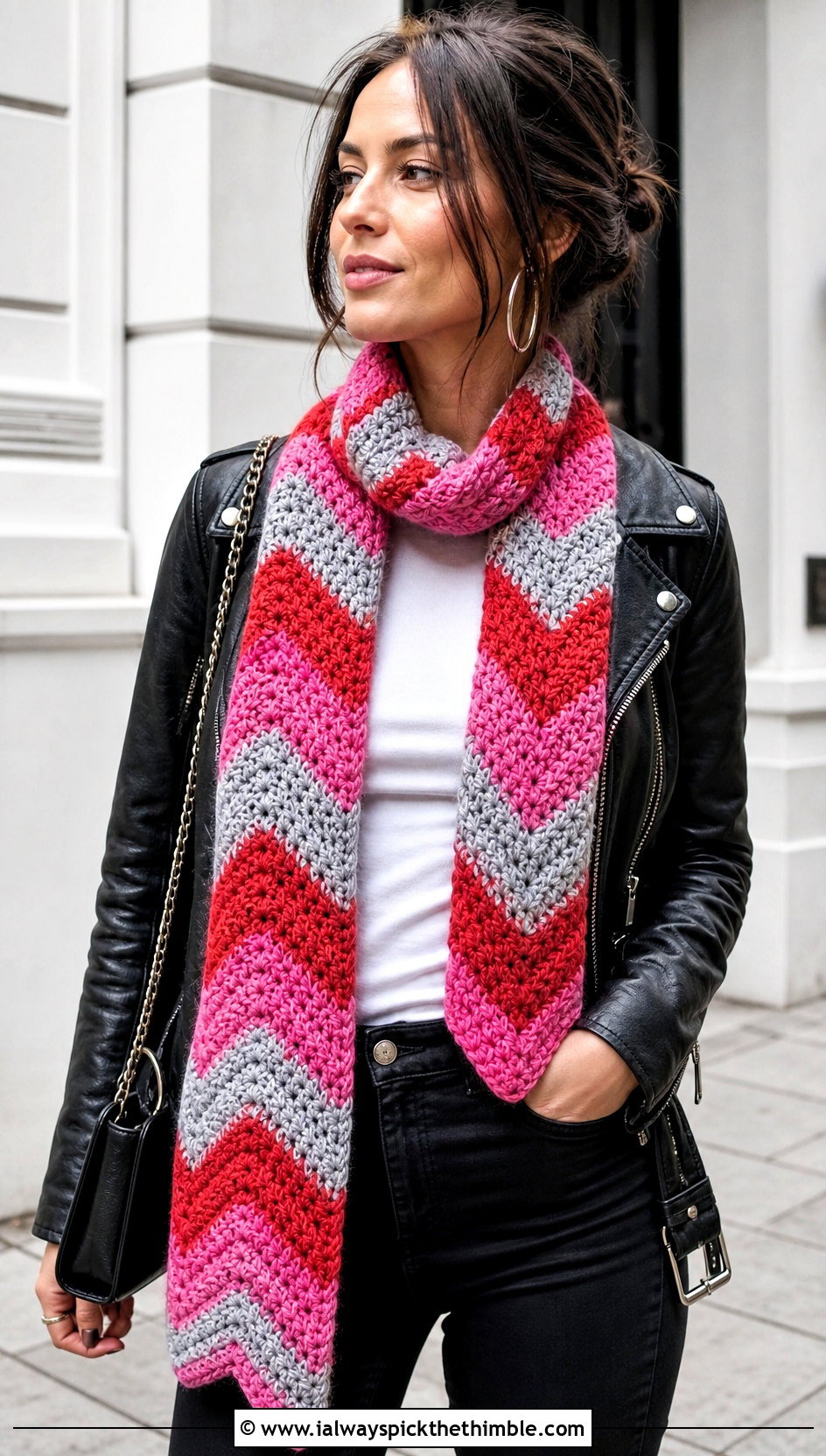 Chevron Striped Crochet Scarf With Leather Jacket - 20 striped crochet scarf outfit ideas