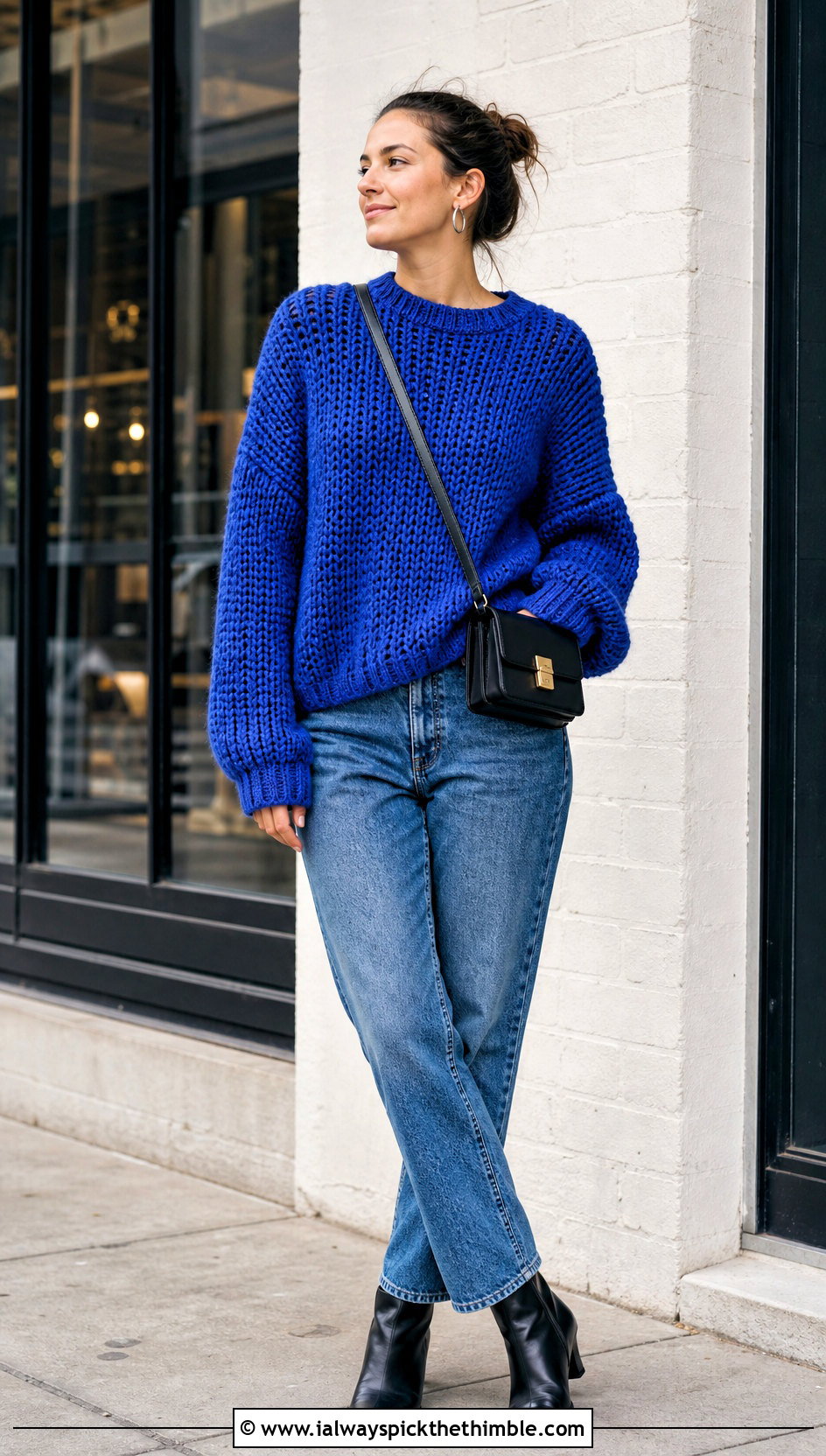 Chunky Drop Shoulder Baggy Crochet Sweater With Straight Leg Jeans - 25 baggy crochet sweater outfit ideas