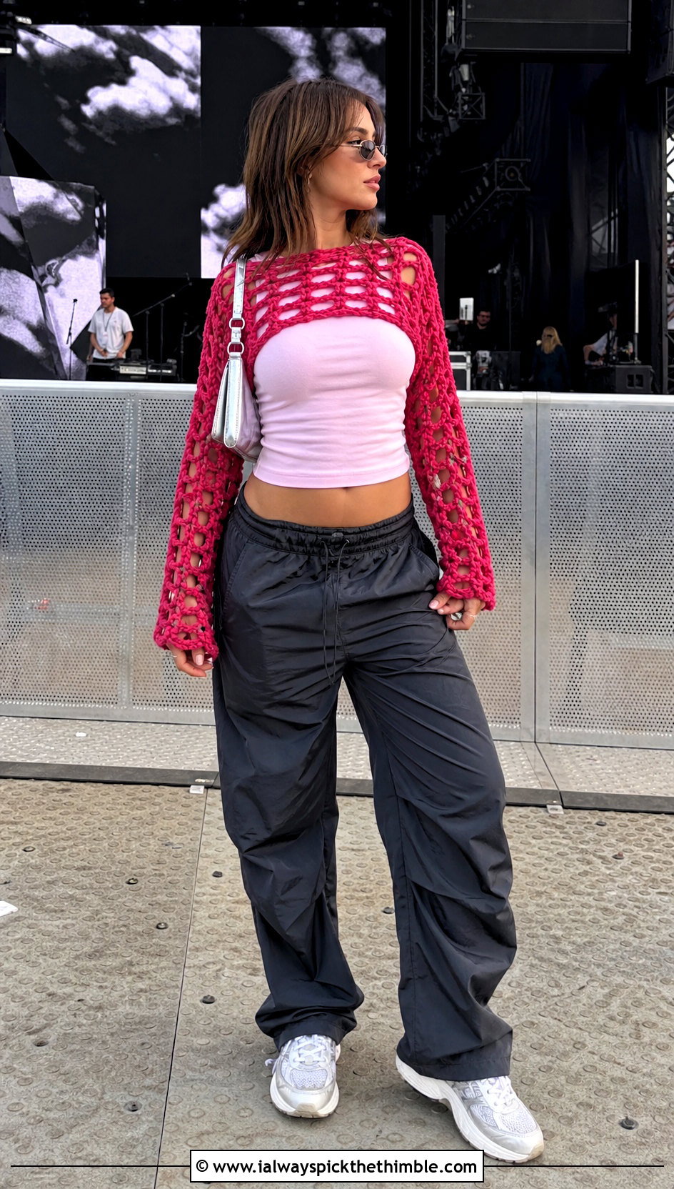 Chunky Net Crochet Top With Parachute Pants - 25 crochet net top outfit ideas