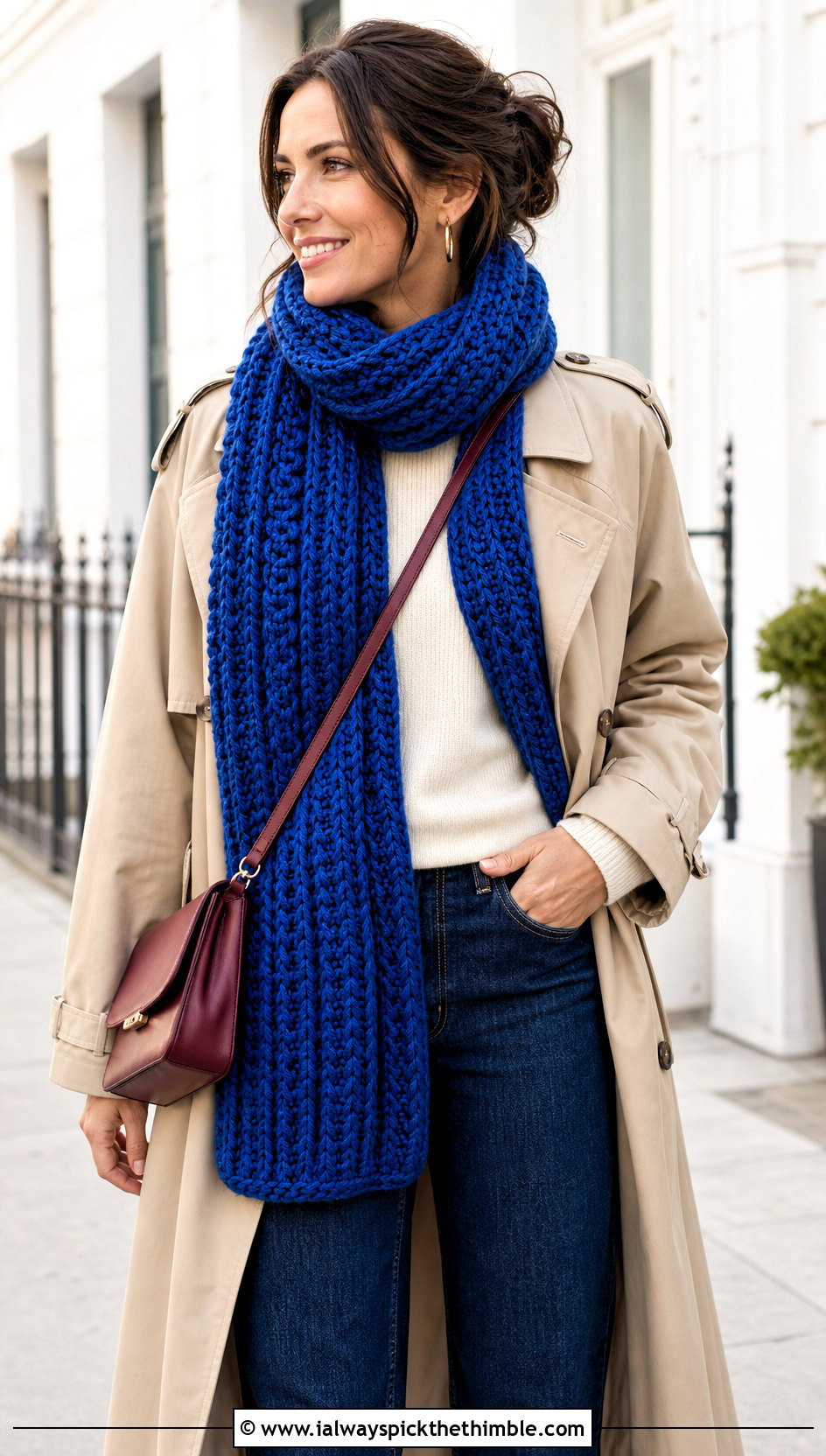 Chunky Ribbed Crochet Scarf With Trench Coat - 15 Super Bulky Crochet Scarf outfit ideas