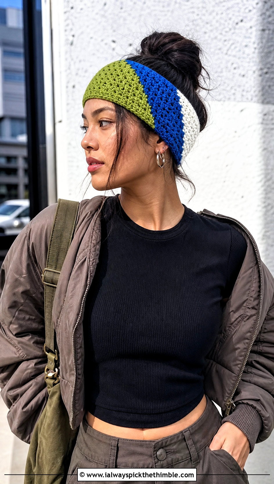 Color Block Crochet Ear Warmer With Cargo Pants - 25 crochet ear warmer outfit ideas