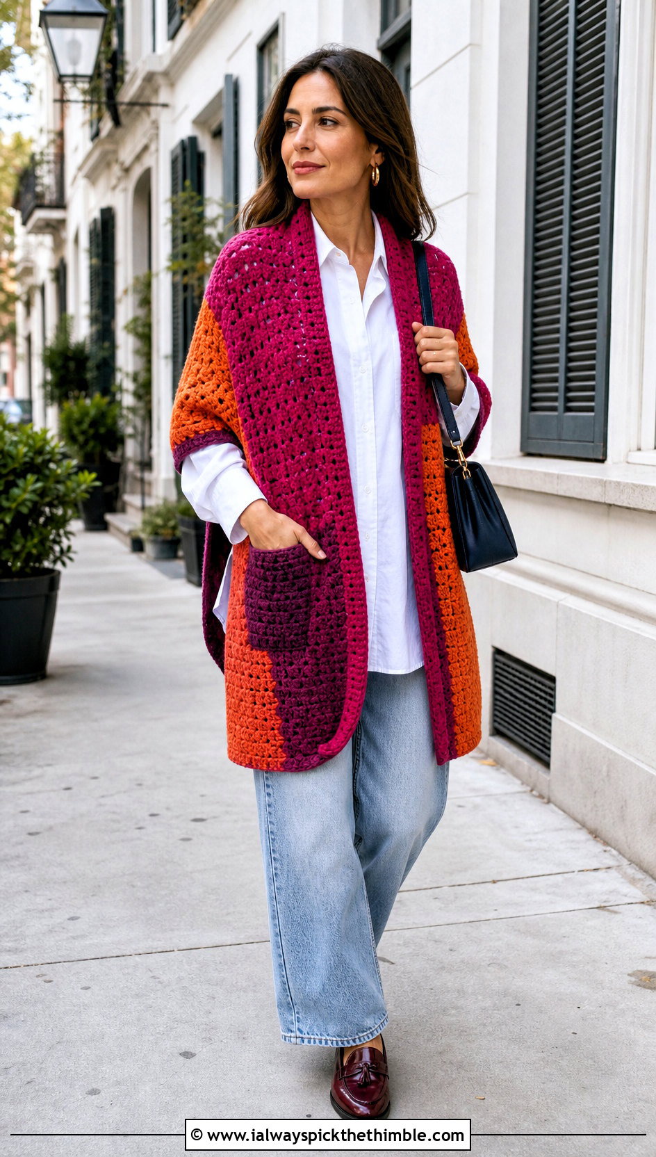 Color Block Crochet Wrap With White Shirt And Jeans - 25 crochet wrap with pockets outfit ideas