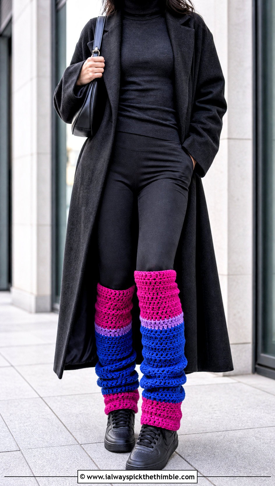 Color Block Crocheted Leg Warmers With A Monochrome Outfit - 25 Crocheted Leg Warmers outfit ideas