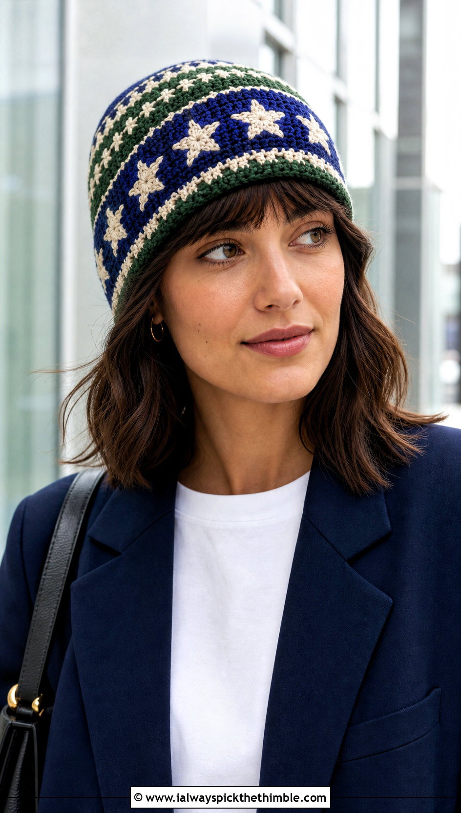 Colorwork Crochet Star Beanie With Monochrome Suit - 25 crochet star beanie outfit ideas