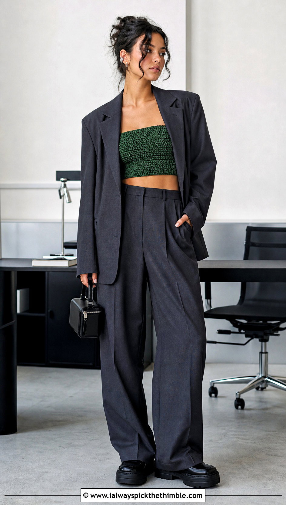 Crochet Bandeau Top With Oversized Suit - 20 emo crochet top outfit ideas