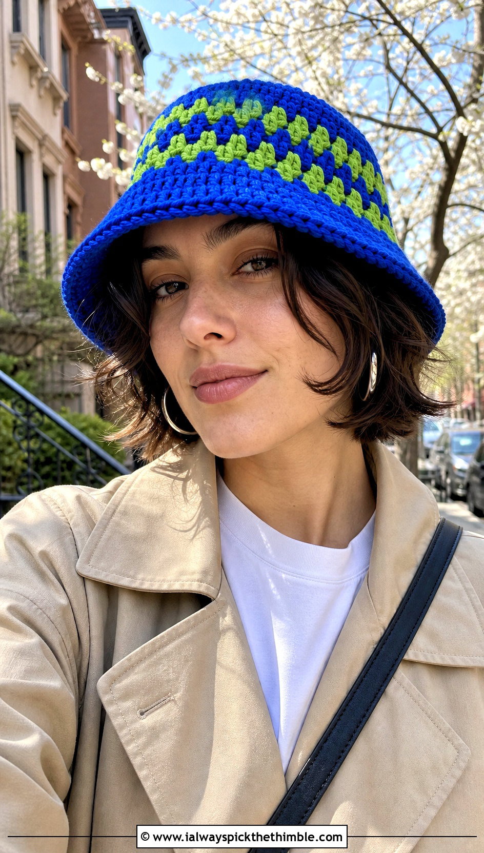 Crochet Bucket Hat With Trench Coat And Jeans - 25 crochet projects clothes and outfit ideas