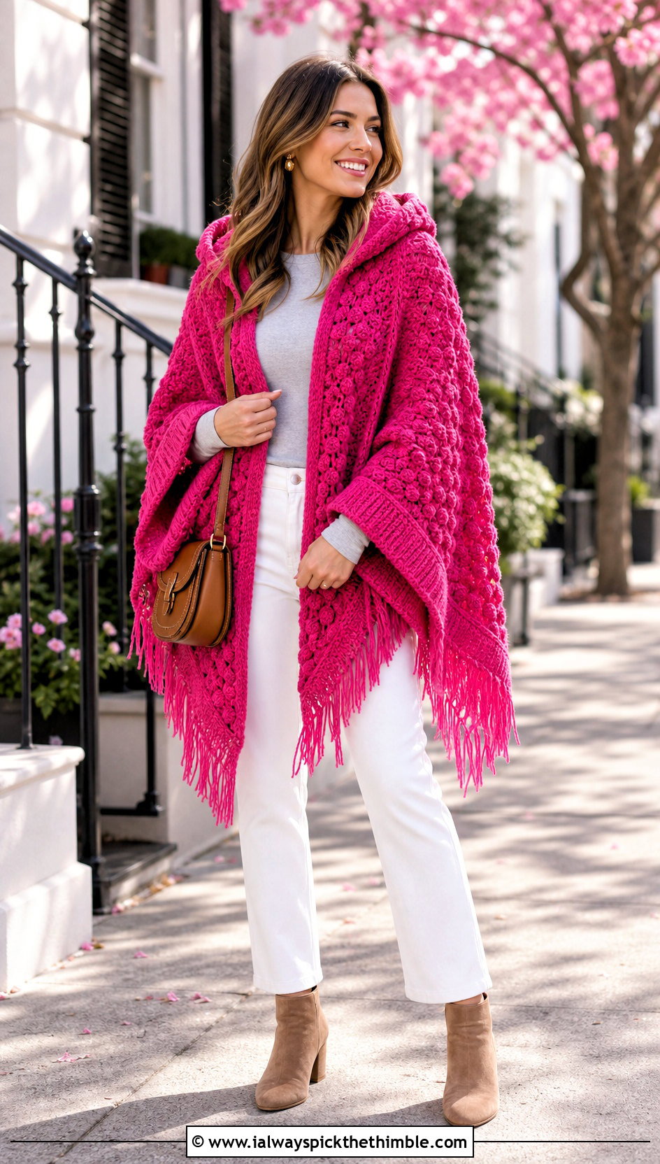 Crochet Lori Poncho With White Jeans - 20 crochet lori poncho outfit ideas