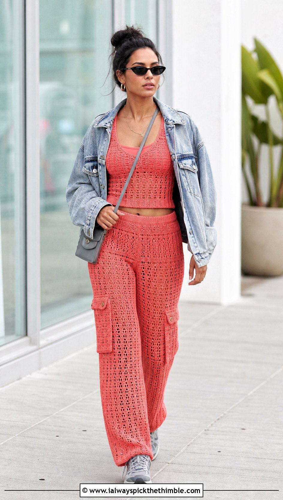Crochet Tank Top And Cargo Pants Set - 20 crochet top and bottom set outfit ideas