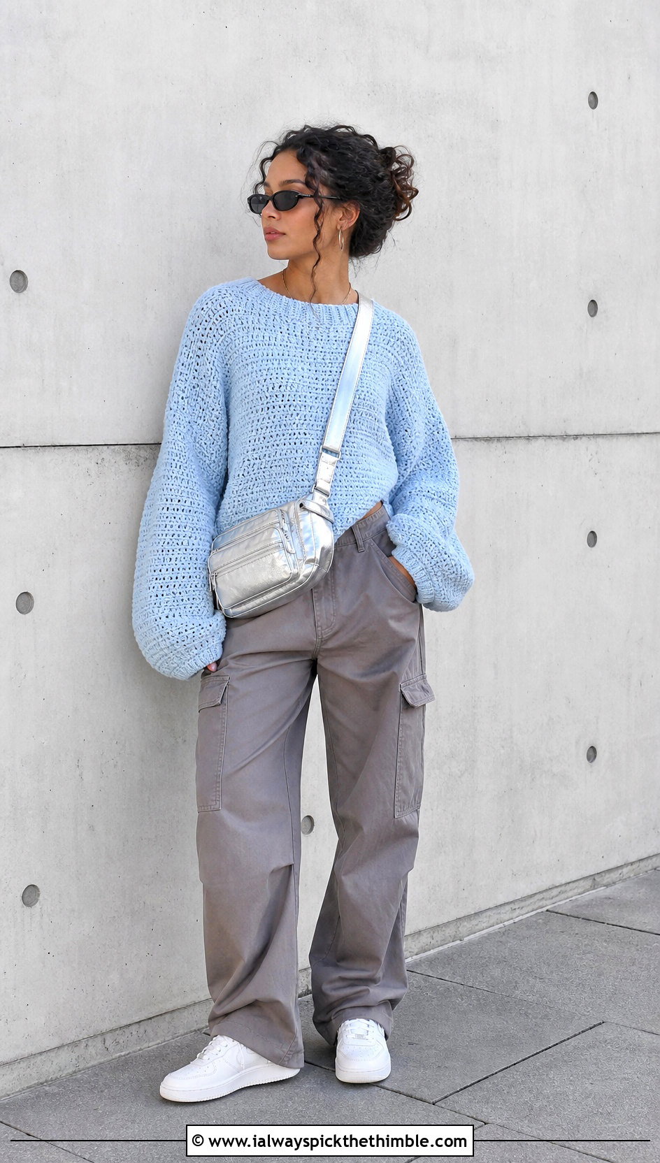 DK Weight Crochet Balloon Sleeve Sweater With Cargo Pants - 20 Dk Weight Crochet Sweater outfit ideas