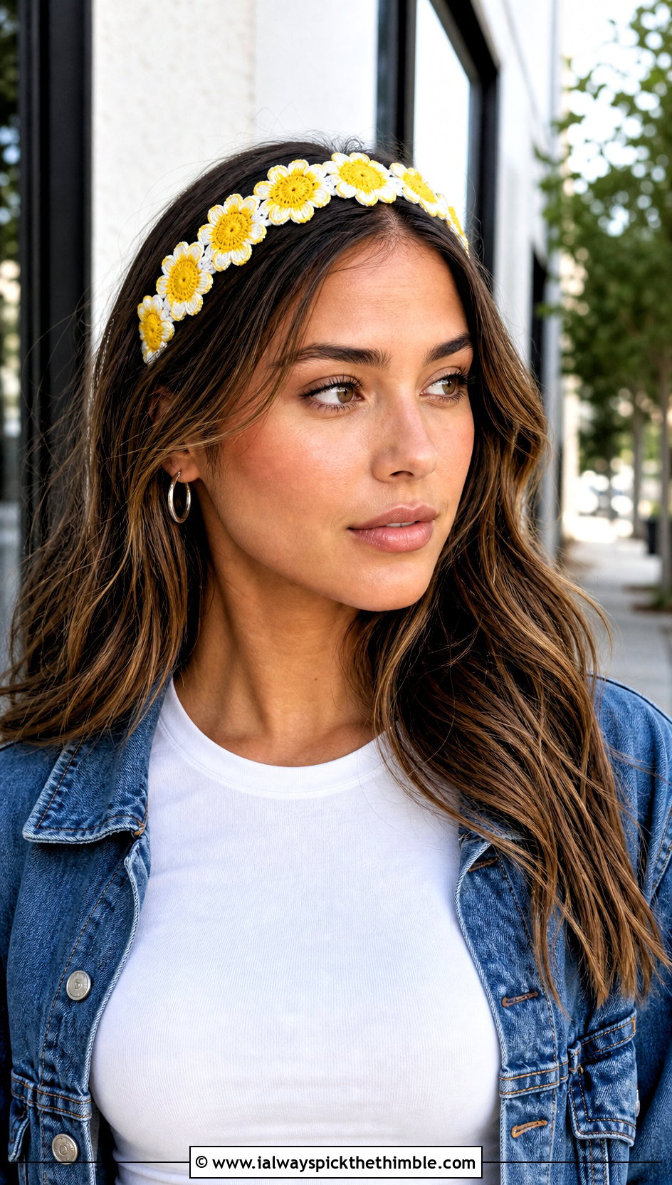 Daisy Chain Crochet Flower Headband With Elastic And Denim Outfit - 15 crochet flower headband with elastic outfit ideas