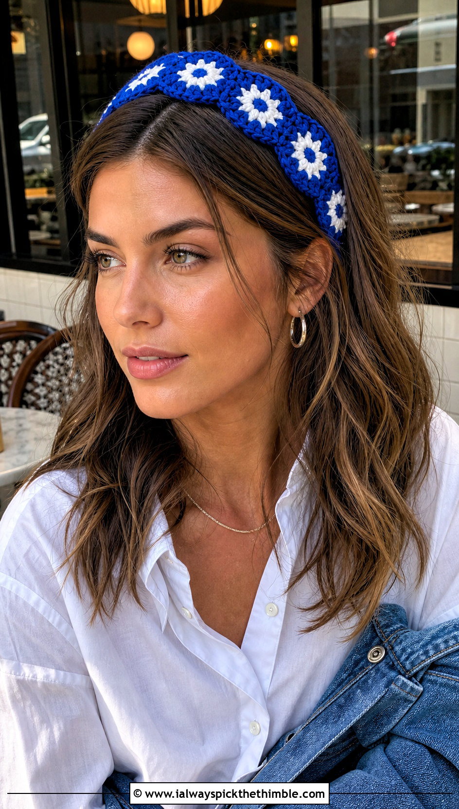 Daisy Chain Crochet Headband With White Shirt And Jeans - 25 flower crochet headband outfit ideas