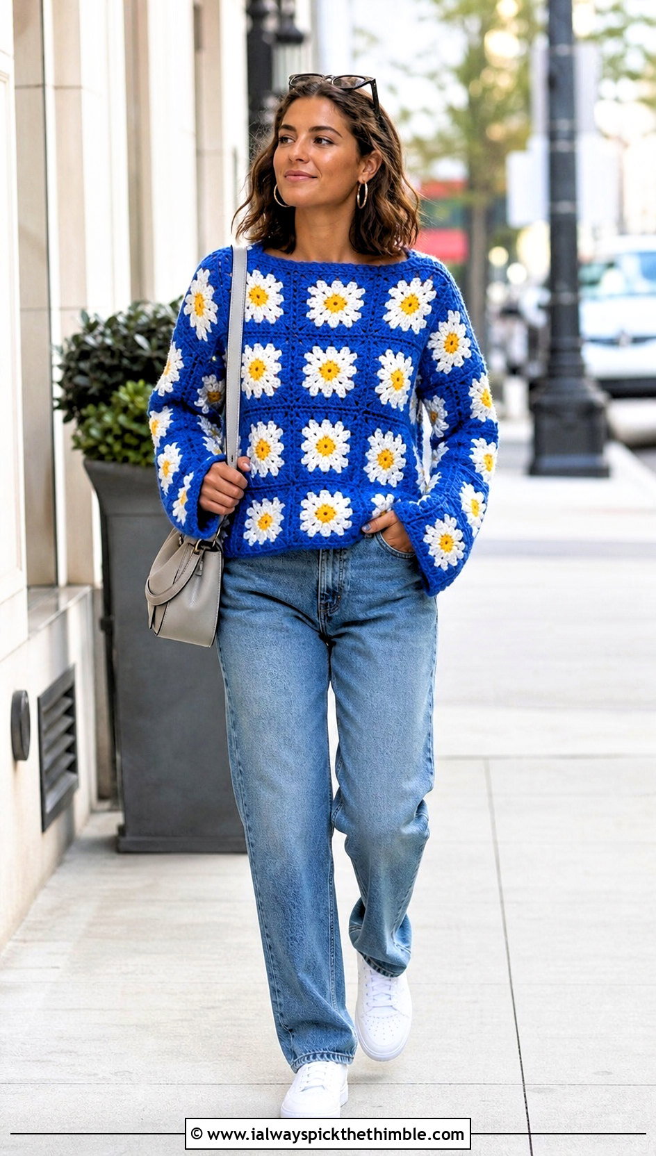 Daisy Granny Square Pullover With Straight Jeans - 15 floral crochet sweater style outfit ideas