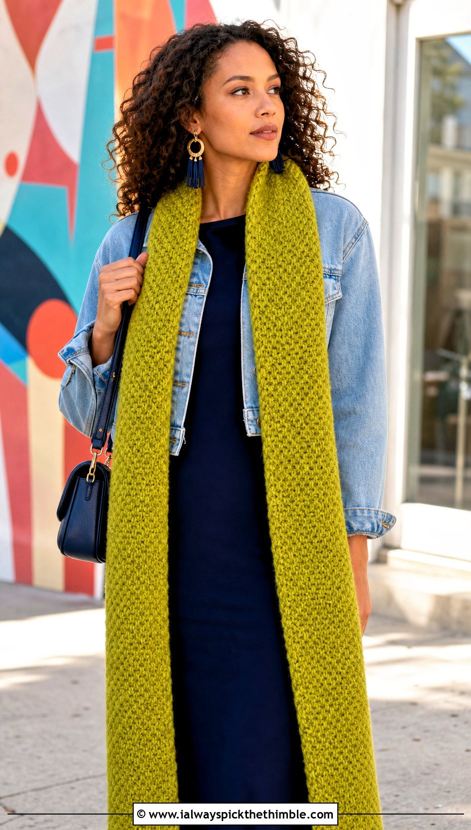 Extra Long Moss Stitch Scarf With A Maxi Dress - 25 crochet moss stitch scarf outfit ideas