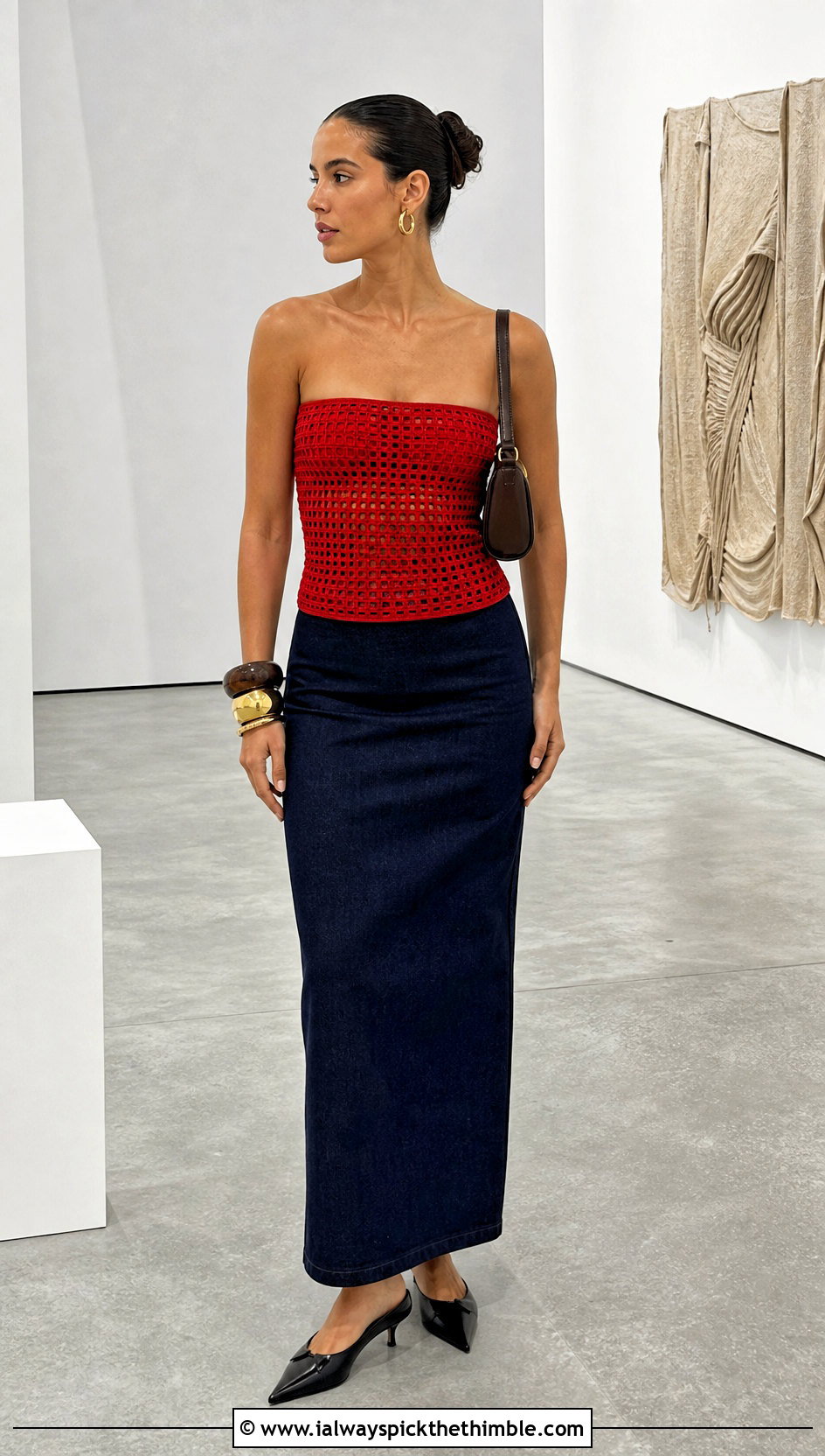 Filet Crochet Tube Top With A Column Skirt - 25 crochet tube top outfit ideas