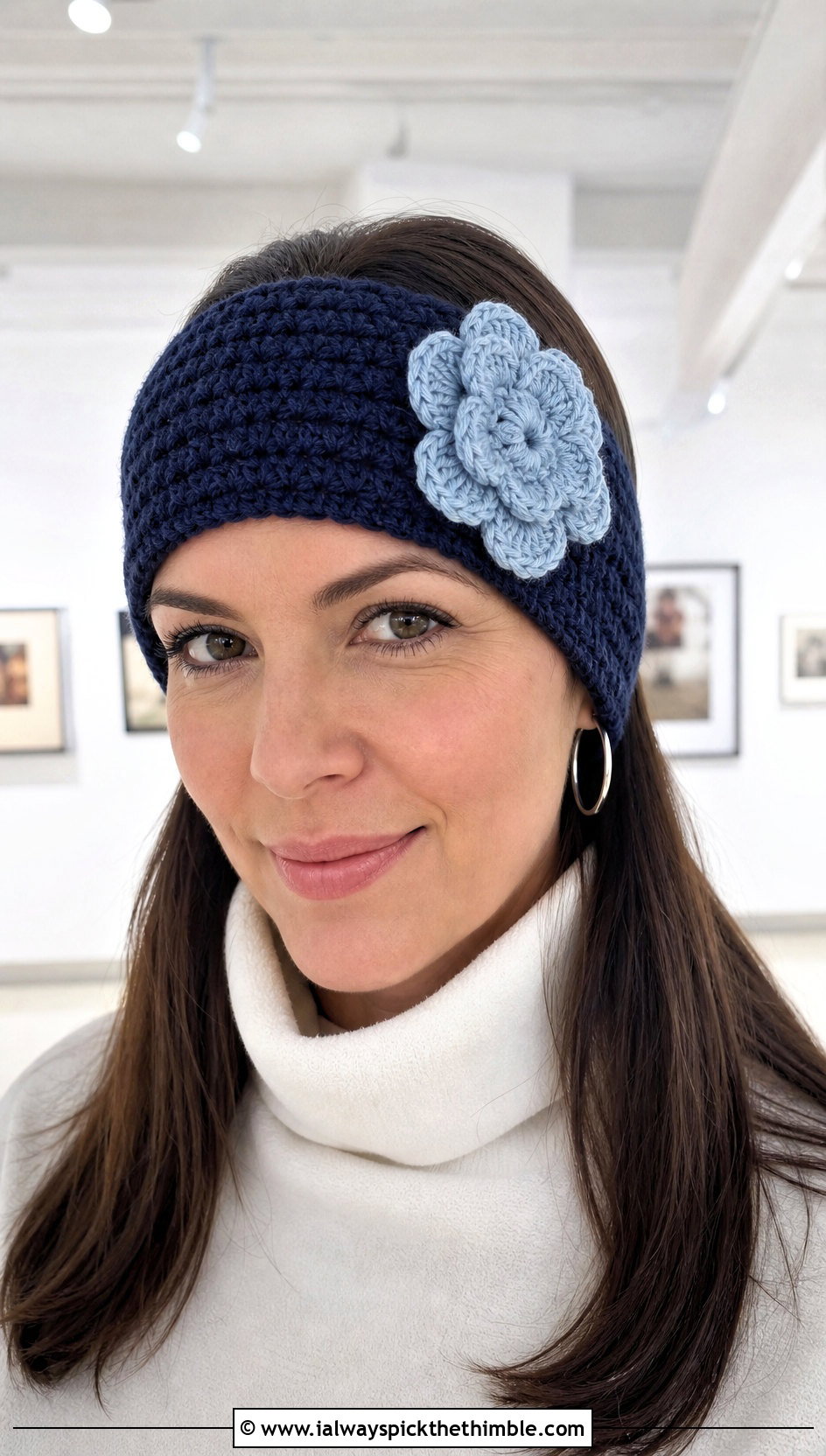 Flower Applique Crochet Ear Warmer With Minimalist Outfit - 20 Crochet Headband Ear Warmer outfit ideas