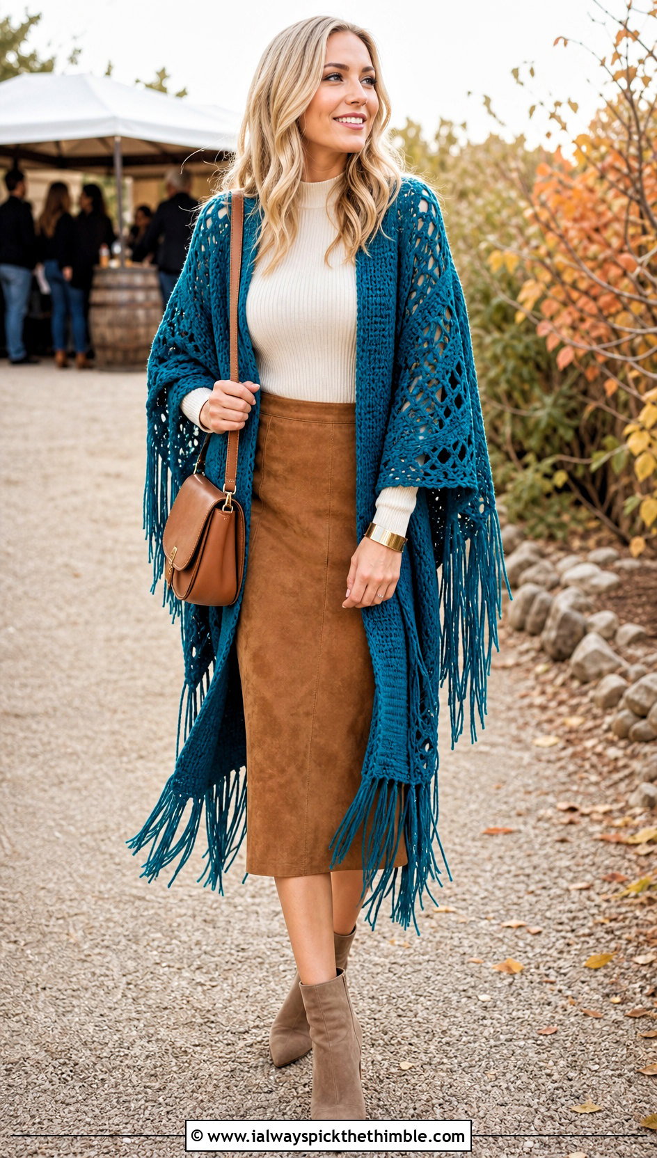 Fringed Crochet Fall Cardigan With Suede Skirt - 25 crochet fall cardigan outfit ideas