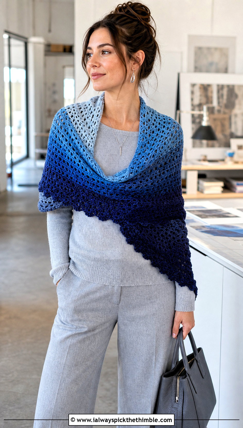 Gradient Crochet Shawlette With a Monochrome Outfit - 20 one skein crochet shawl outfit ideas