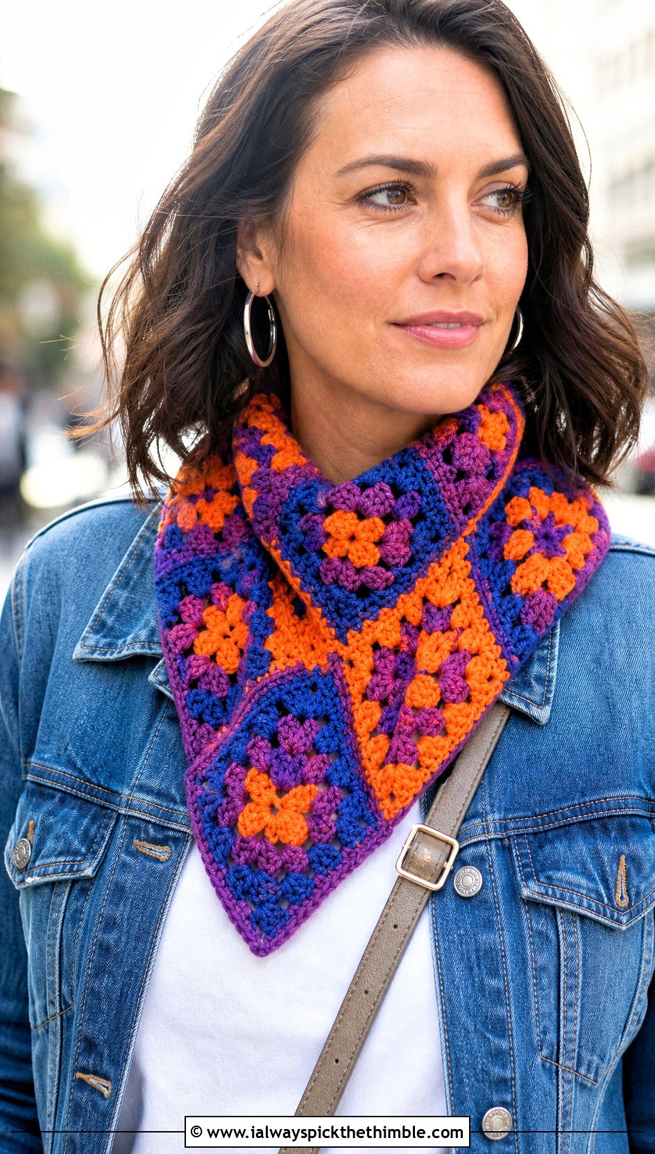 Granny Square Neck Scarf With Denim Jacket - 25 crochet neck scarf outfit ideas