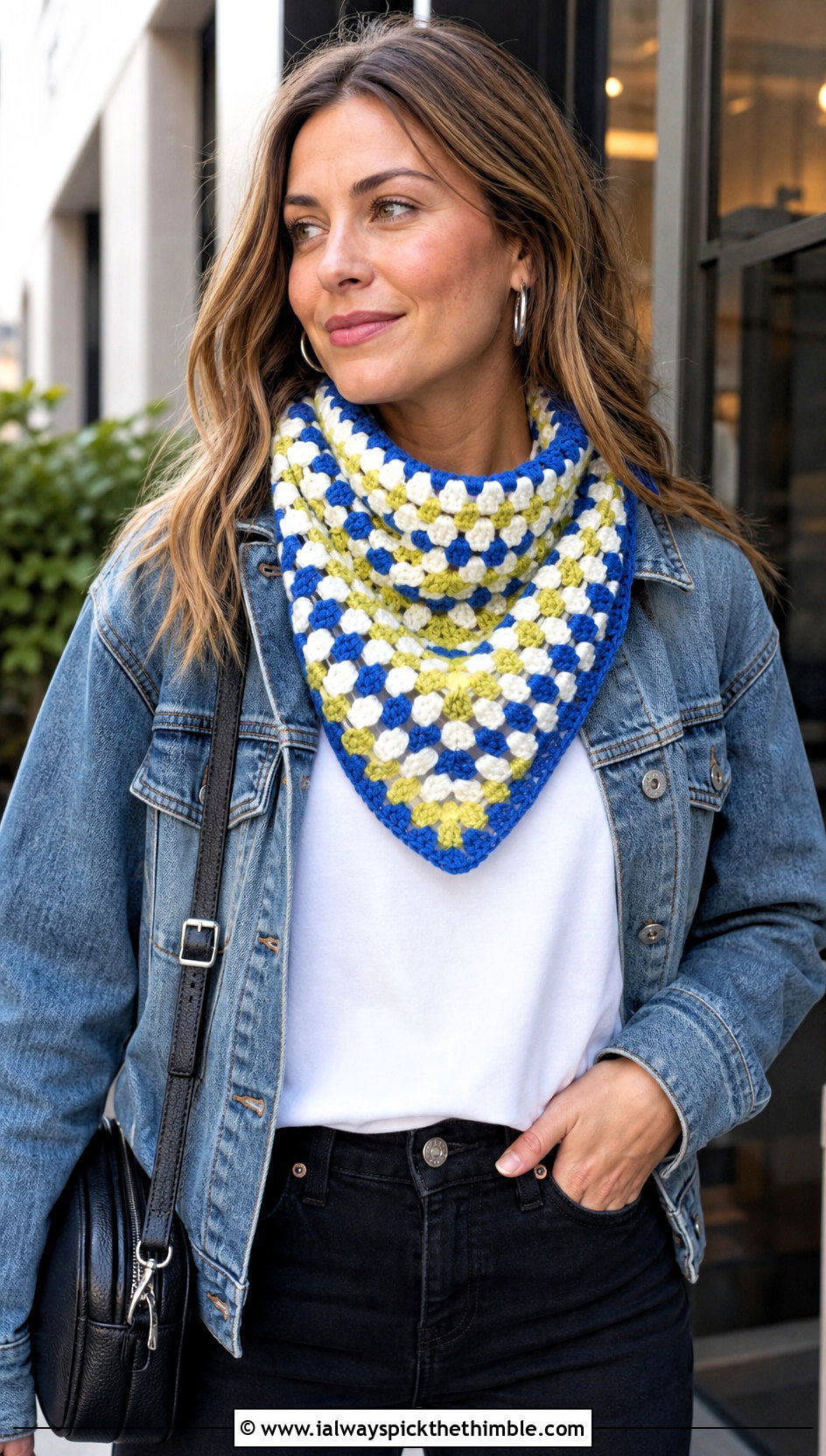 Granny Stitch Triangle Cowl With Denim Jacket - 20 crochet triangle cowl outfit ideas