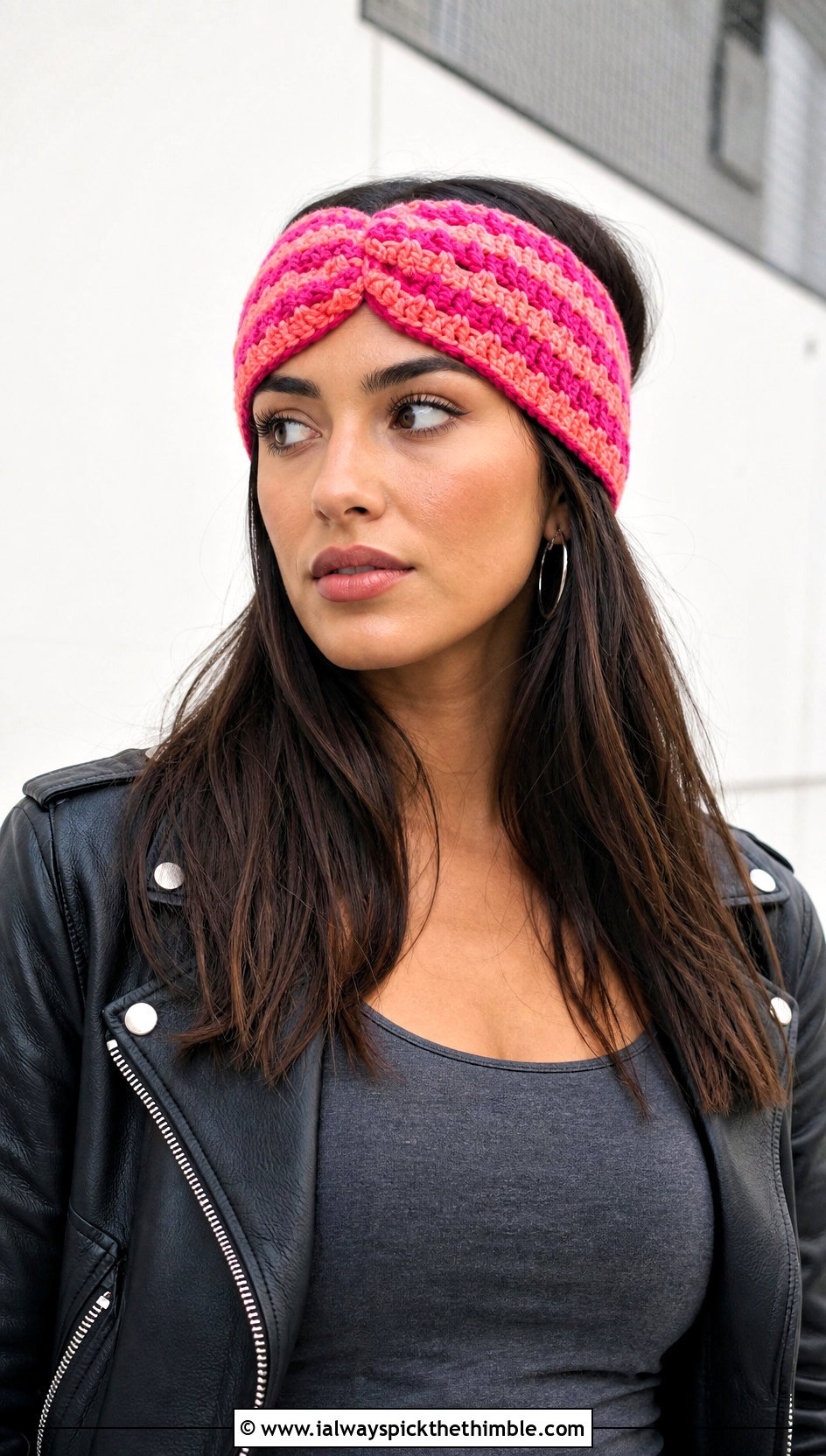 Granny Stripe Wide Cinch Crochet Headband With Leather Jacket - 15 wide cinch crochet headband outfit ideas