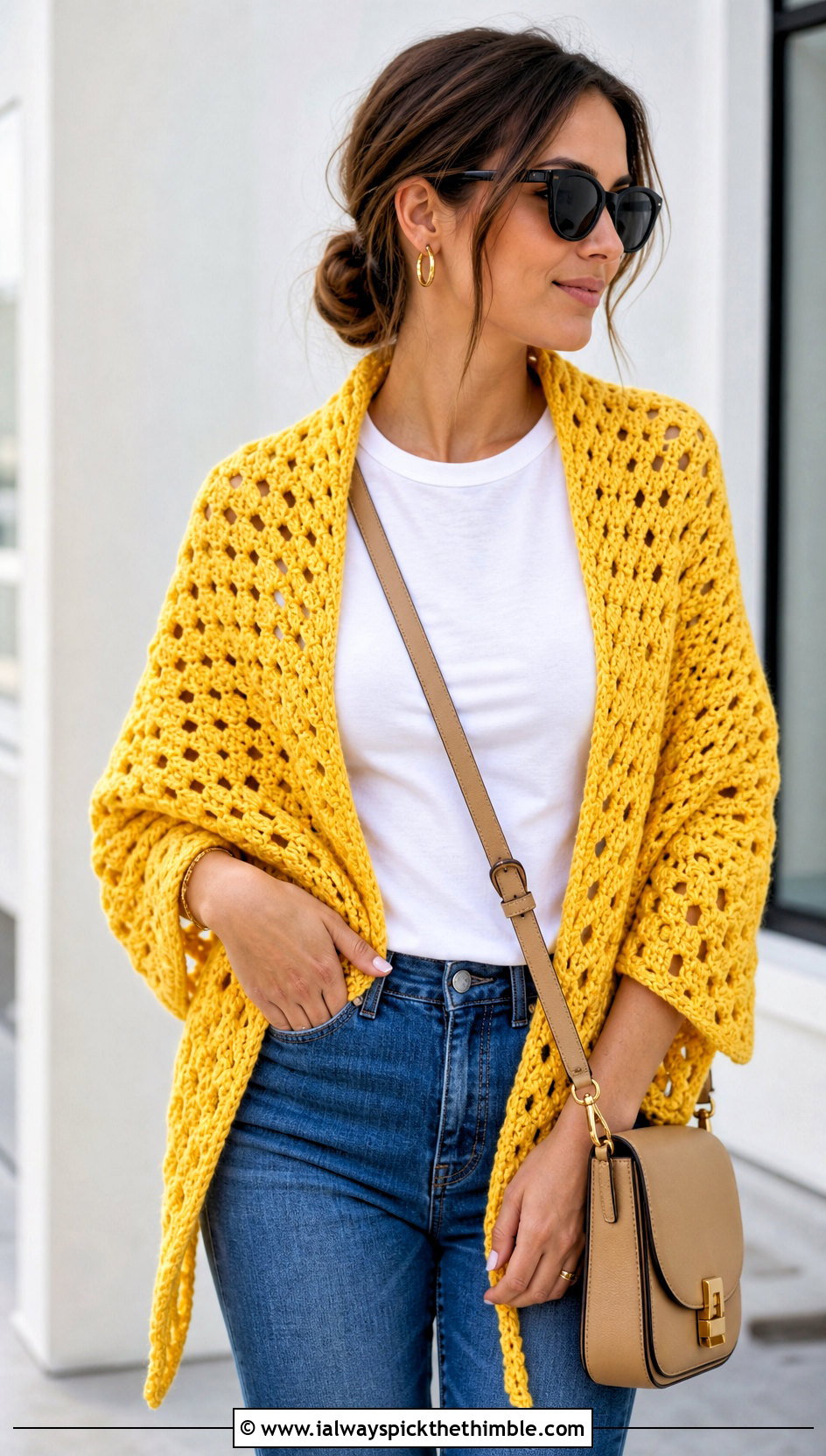Granny Triangle Crochet Shawl With White Tee And Jeans - 25 crochet shawl outfit ideas