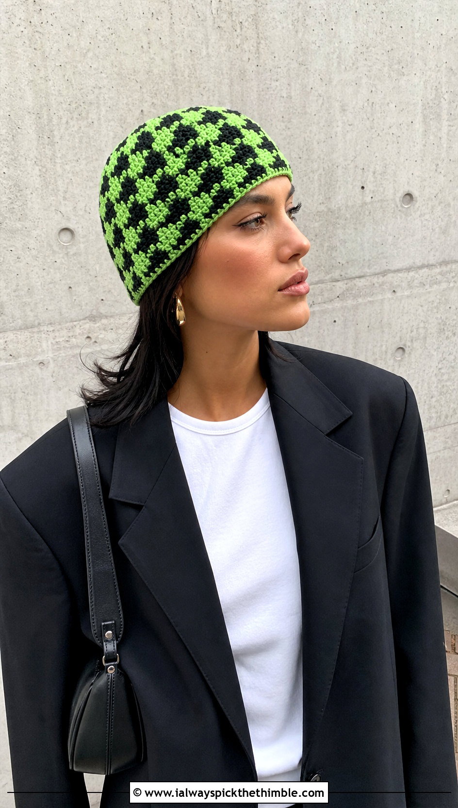 Houndstooth Crochet Skull Cap With Blazer And Cargo Pants - 15 houndstooth crochet hat outfit ideas