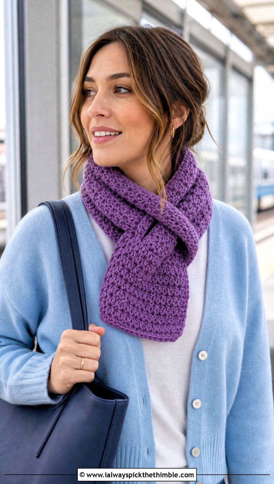 Keyhole Bulky Crochet Scarf With Cardigan And Trousers - 20 bulky crochet scarf outfit ideas