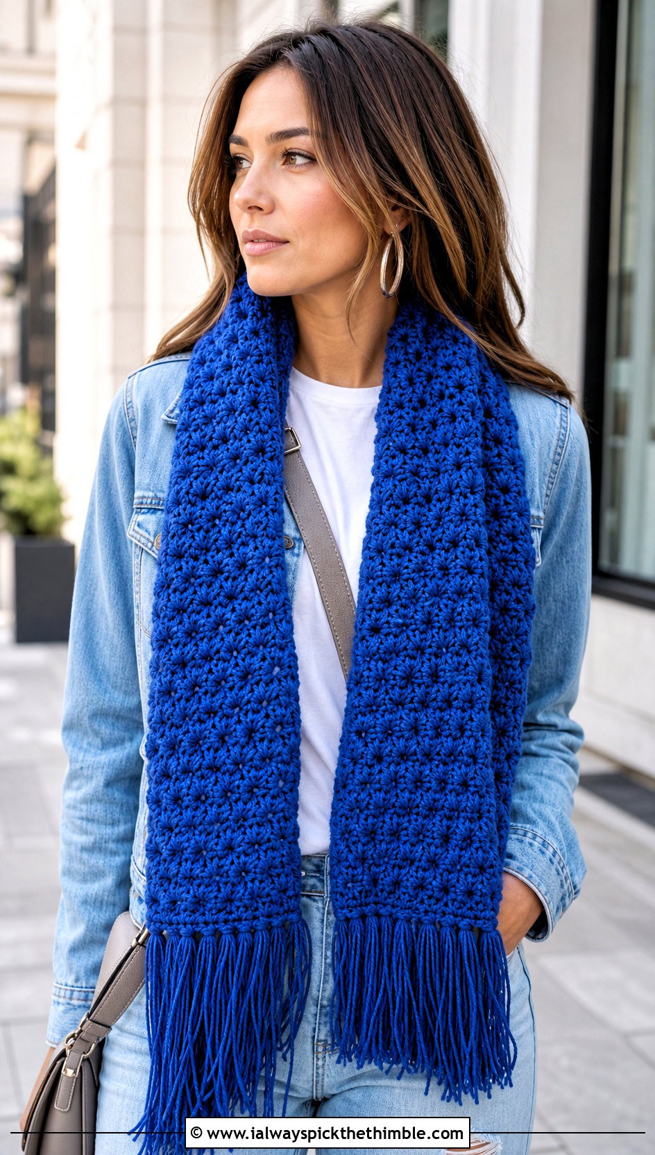 Long Fringed Star Stitch Scarf With Denim Jacket - 20 Crochet Star Stitch Scarf outfit ideas