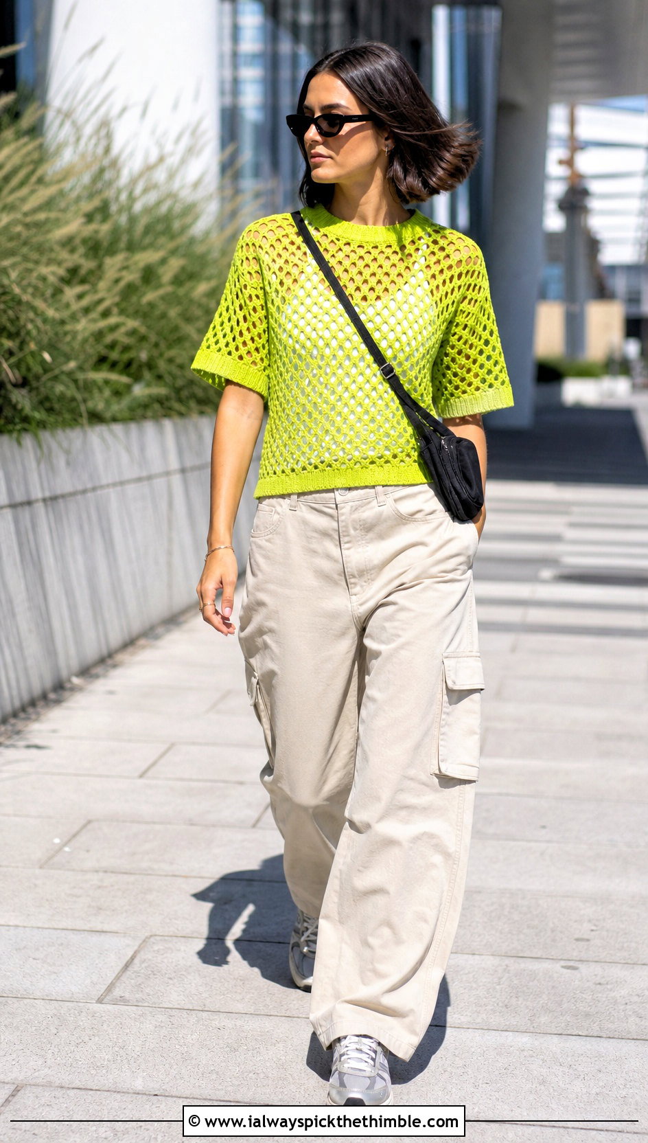 Mesh Crewneck Crochet Short Sleeve Sweater With Cargo Pants - 20 Crochet Short Sleeve Sweater outfit ideas