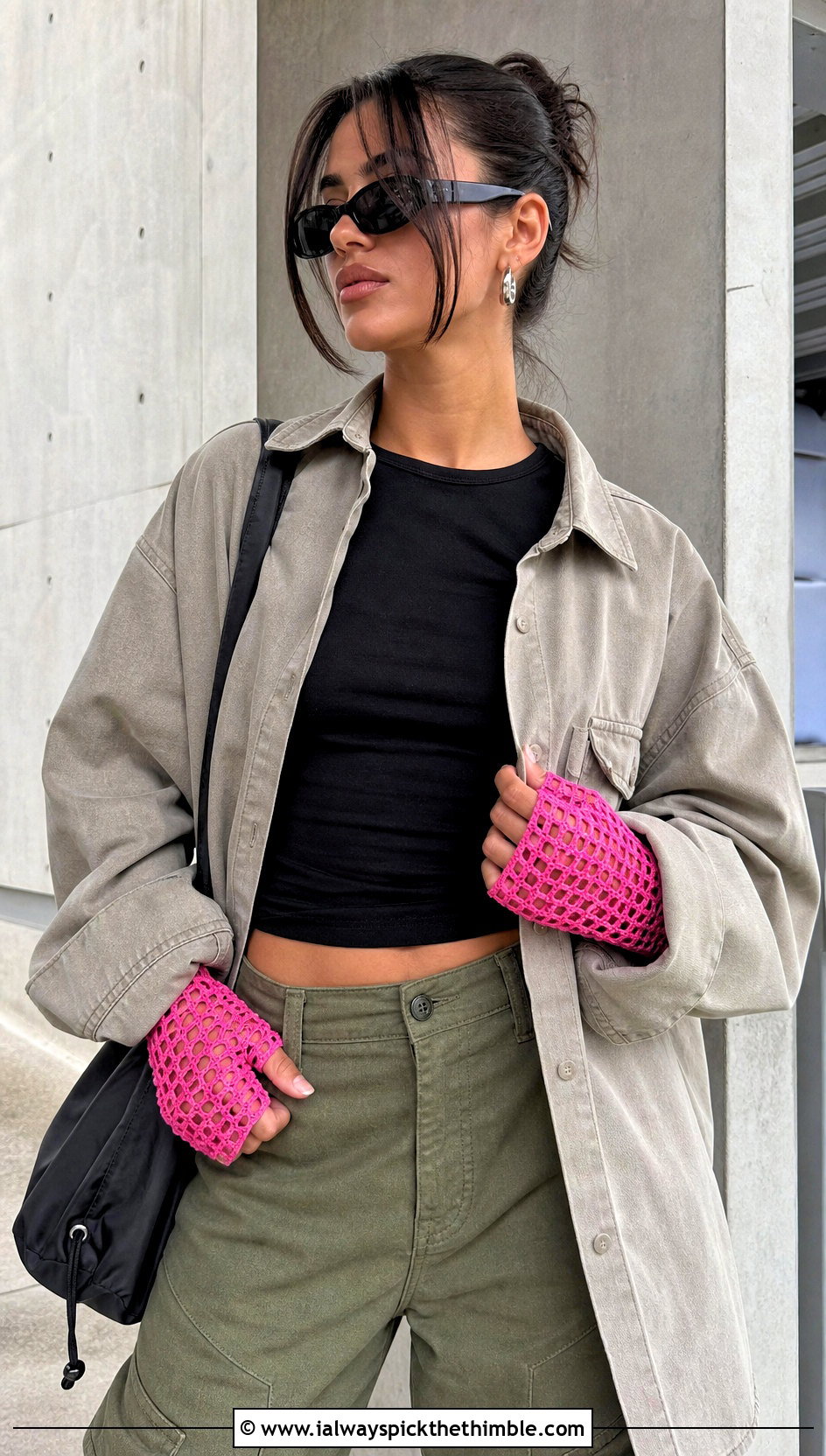 Mesh Fingerless Crochet Gloves With Cargo Pants - 25 crochet gloves fingers outfit ideas
