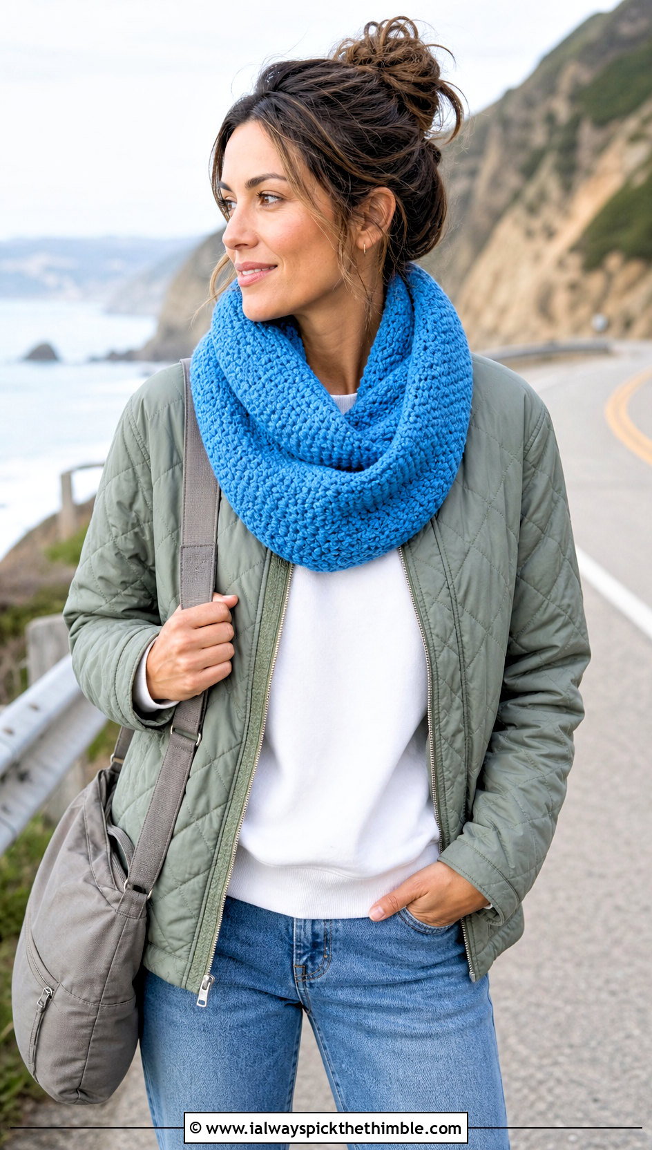 Moss Stitch Crochet Infinity Scarf With Quilted Jacket - 25 crochet infinity scarf outfit ideas