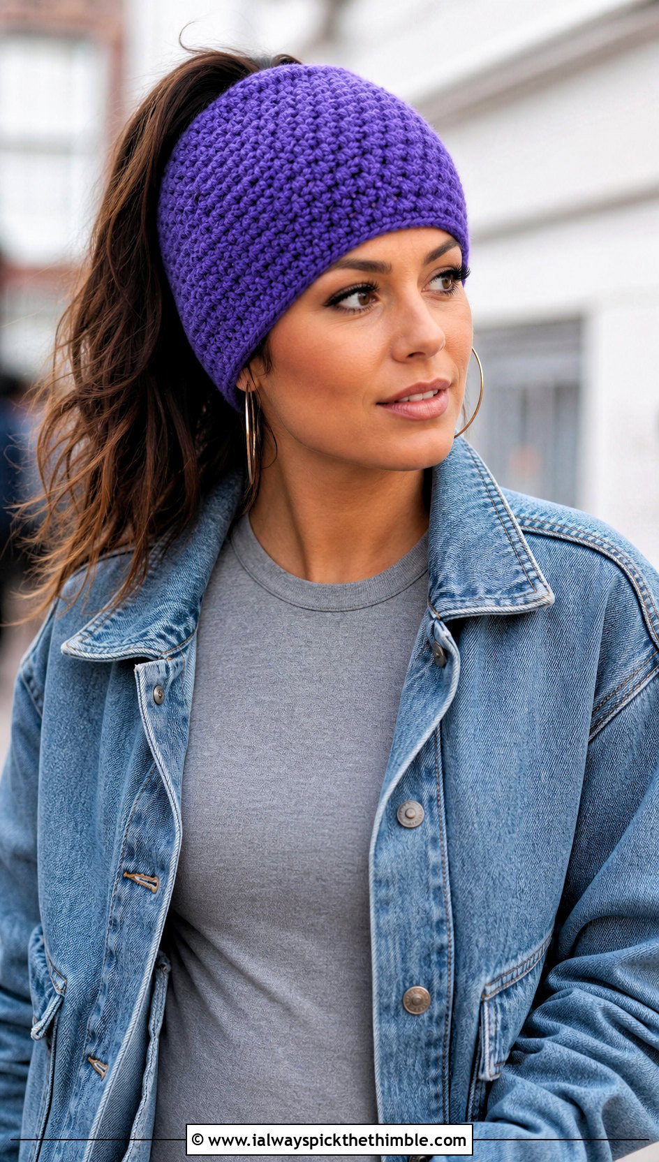 Moss Stitch Ponytail Crochet Hat With Denim Jacket - 20 ponytail crochet hat outfit ideas